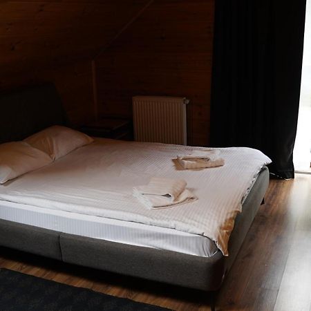 Berghaus Bukovel Villa Exterior photo